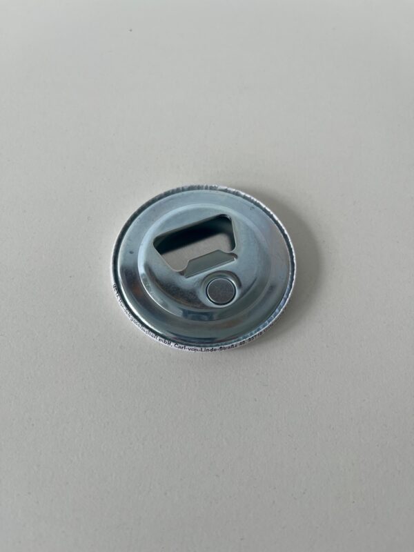 Metallbutton mit Flaschenöffner – Bild 3